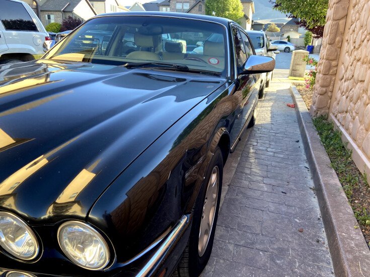 Thumbnail Photo undefined for 2002 Jaguar XJ Vanden Plas